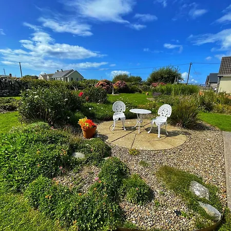 Garden At Dalys House شقة